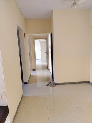 Room in 2 BHK Apartment at Satellite Tower, Goregaon East – for Rent