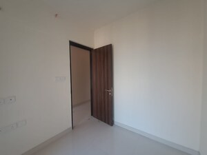Room in 1.5 BHK Apartment at Sheth Avante, Kanjurmarg West – for Rent