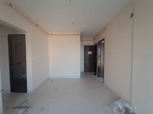 Room in 1.5 BHK Apartment at Sheth Avante, Kanjurmarg West – for Rent