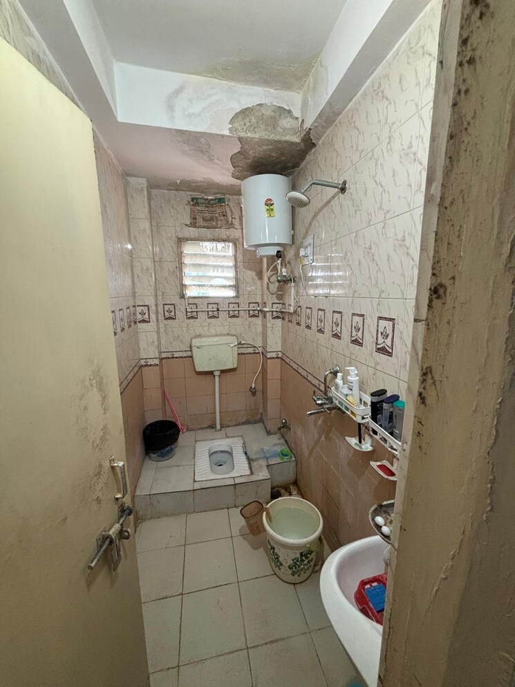 Bathroom, lalpur 3 Bedroom 1570 Sq.Ft. Apartment In Lalpur Ranchi 9383068