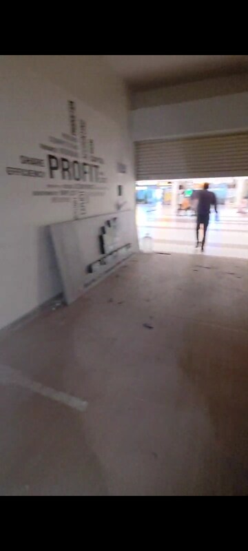 Room in  Shop at Destination Centre Nanded, Nanded – for Rent