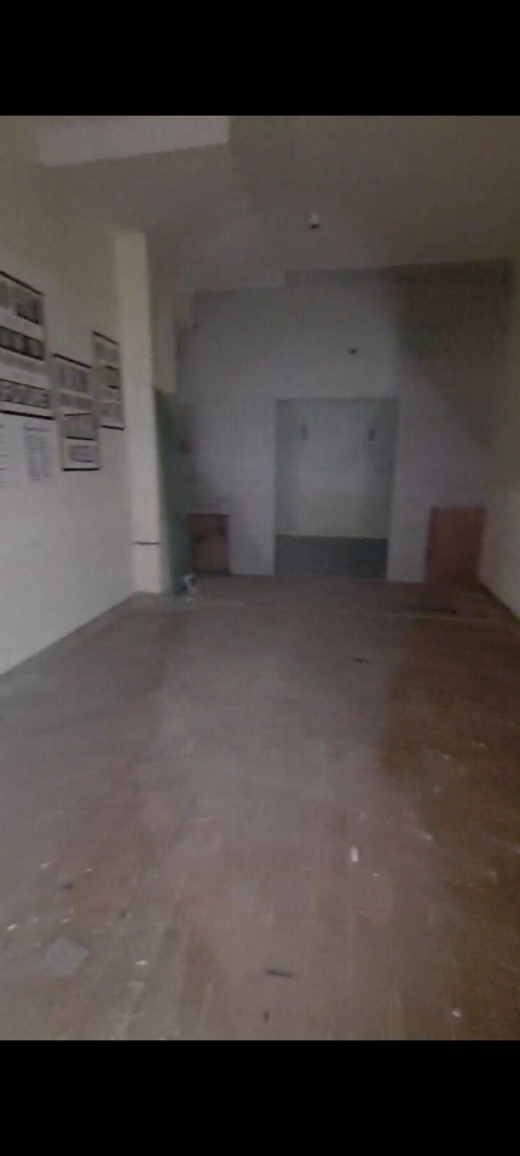 Room, destination-centre-nanded Commercial Shop 330 Sq.Ft. In Nanded Pune 9383081