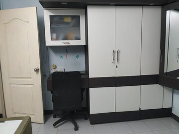 Bedroom in 1 BHK Apartment at Meera Apartments Karvenagar, Karve Nagar – for Rent