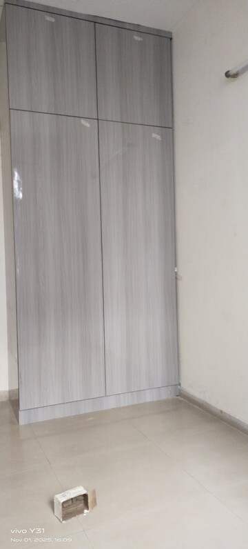 Building Lobby in 3 BHK Apartment at Mahagun Mywoods, Sector 16c Greater Noida – for Rent