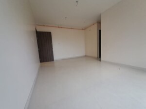 Room in 2 BHK Apartment at Sheth Avante, Kanjurmarg West – for Rent