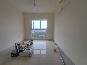 Room in 2 BHK Apartment at Sheth Avante, Kanjurmarg West – for Rent