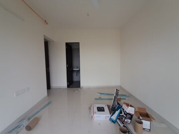 Furnished Amenities in 2 BHK Apartment at Sheth Avante, Kanjurmarg West – for Rent