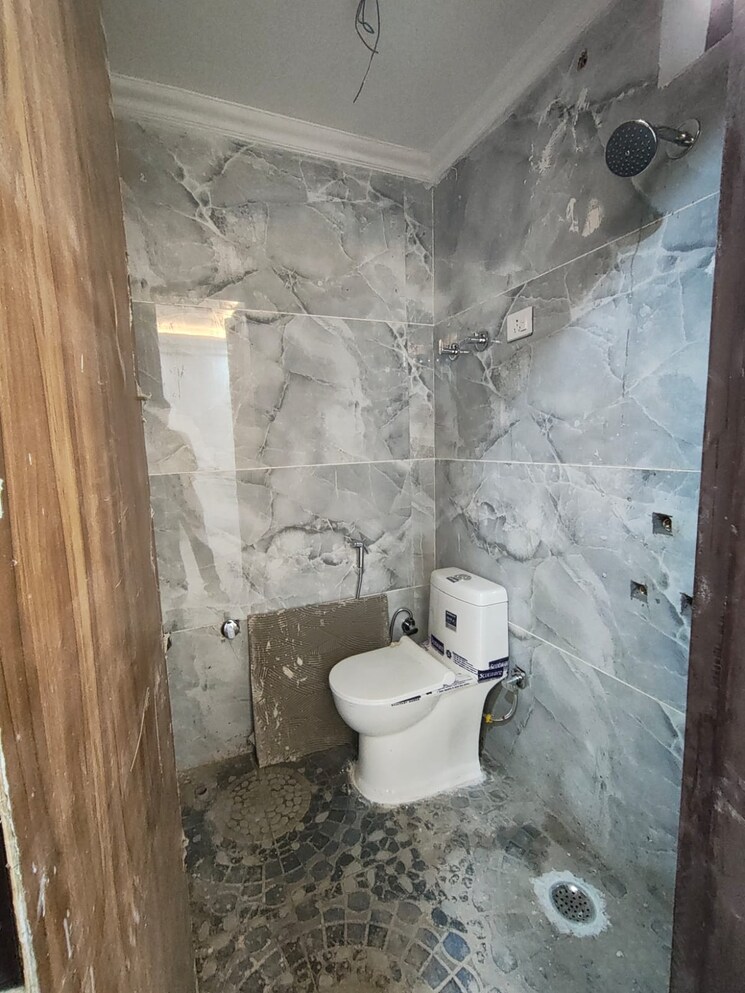 Bathroom, rajpur 2 Bedroom 85 Sq.Yd. Builder Floor In Rajpur Delhi 9383092