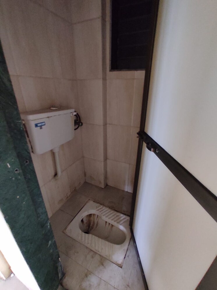 Bathroom, squarefeet-imperial-square 1 Bedroom 425 Sq.Ft. Apartment In Ghodbunder Road Thane 9383103