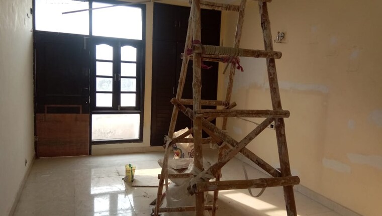 undefined, shivalik colony 3 Bedroom 1800 Sq.Ft. Builder Floor In Shivalik Colony Delhi 9383088