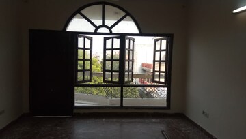 Room in 3 BHK Builder Floor at Shivalik Colony – for Rent