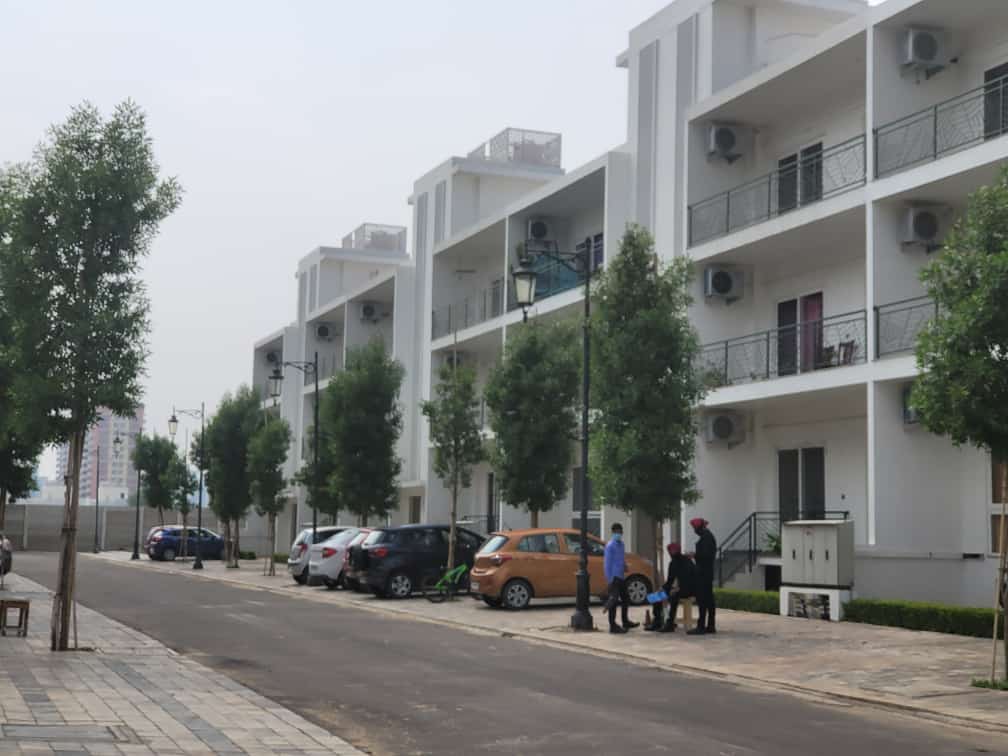 2.5 BHK + Study Room 1093 Sq.Ft. Builder Floor in Central Park 3 Flower Valley