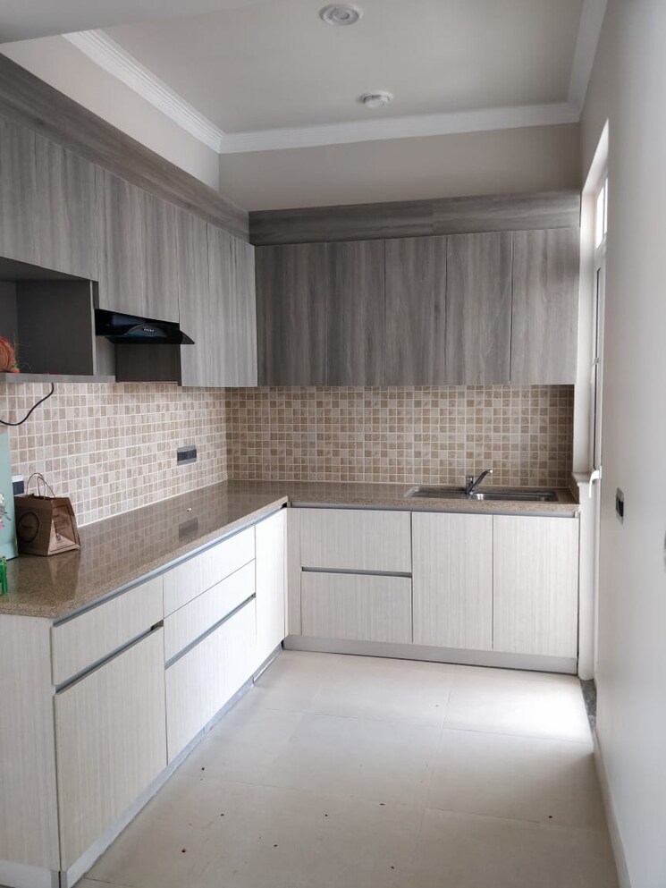 Kitchen, central-park-3-flower-valley 2.5 Bedroom 1093 Sq.Ft. Builder Floor In Sohna Sector 33 Gurgaon 9383139