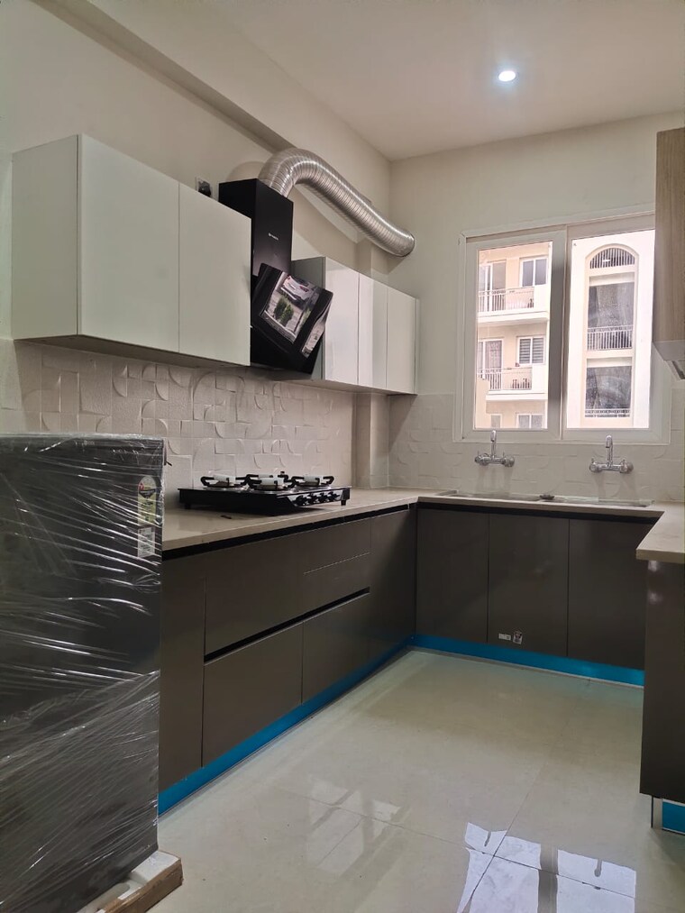 Kitchen, prem-satyam-swastik-apartment 3 Bedroom 1450 Sq.Ft. Builder Floor In Patiala Road Zirakpur 9383144