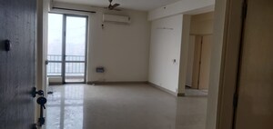 Room in 2 BHK Apartment at Pioneer Park Phase 1, Sector 61 – for Sale