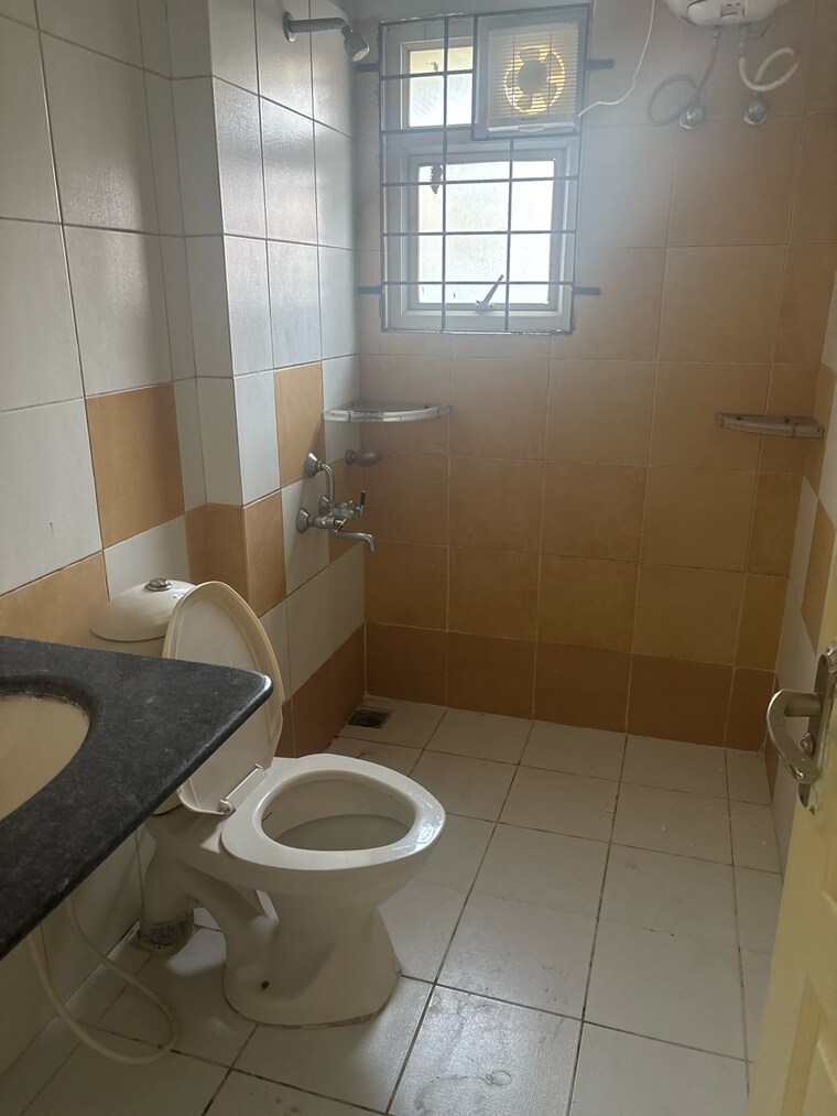 Bathroom, ajmera-green-acres 3 Bedroom 1565 Sq.Ft. Apartment In Kalena Agrahara Bangalore 9383179