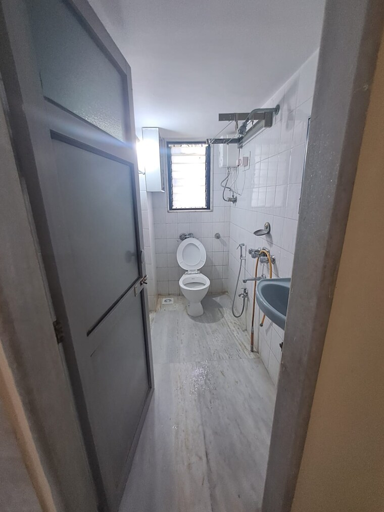 Bathroom, shiv-shrushti-chs 2 Bedroom 650 Sq.Ft. Apartment In Bhandup West Mumbai 9383137