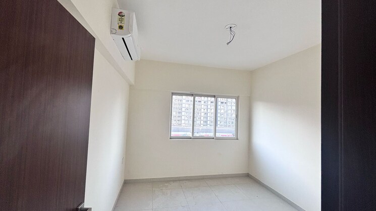 Room, omkar-signet 2 Bedroom 503 Sq.Ft. Apartment In Malad East Mumbai 9383155