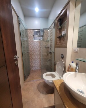 Bathroom in 2.5 BHK Apartment at Oberoi Realty Woods, Goregaon East – for Rent