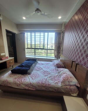 Bedroom in 2.5 BHK Apartment at Oberoi Realty Woods, Goregaon East – for Rent