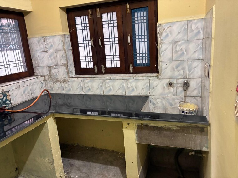 Kitchen, haridwar byepass 1 Bedroom 500 Sq.Ft. Independent House In Haridwar Byepass Dehradun 9383185