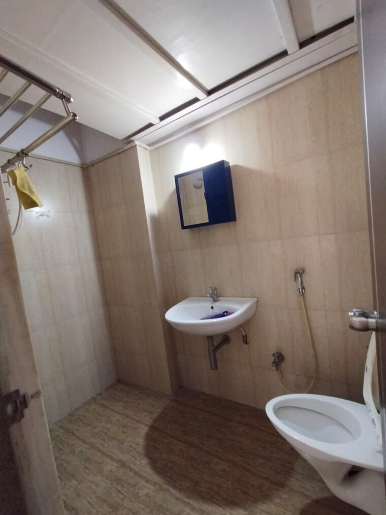 Bathroom, mangal-chs-wadala- 2 Bedroom 700 Sq.Ft. Apartment In Wadala Mumbai 9383207