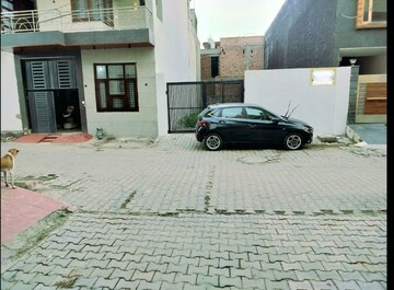  Plot For Sale in Virat Nagar