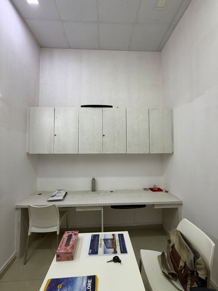 Other, rustomjee-eaze-zone-mall Commercial Office Space 177 Sq.Ft. In Malad West Mumbai 9383220