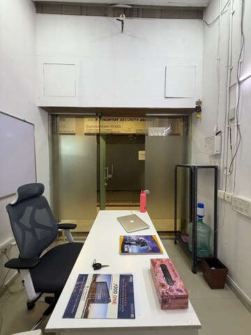  Office Space For Rent in Rustomjee Eaze Zone Mall, Malad West