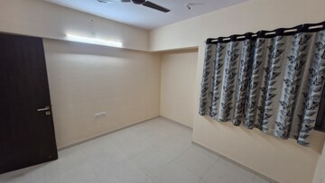 Room in 1 BHK Apartment at Lodha Splendora, Ghodbunder Road – for Sale