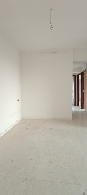 Room in 3 BHK Apartment at Ekta Tripolis, Goregaon West – for Rent