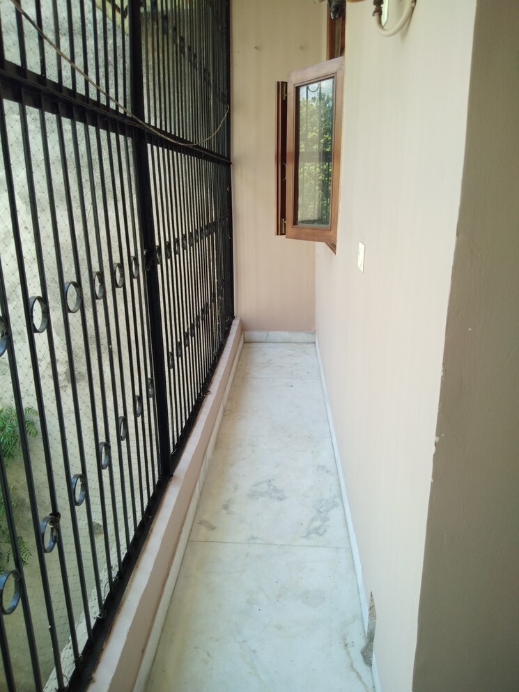 Balcony, malviya nagar 3 Bedroom 1125 Sq.Ft. Builder Floor In Malviya Nagar Delhi 9383253