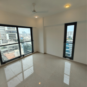 Room in 3 BHK Apartment at S Raheja Silver Rock, Waterfield Road – for Rent