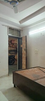 1 Rk  250 Sq.Ft. Builder Floor in Panchsheel Vihar 