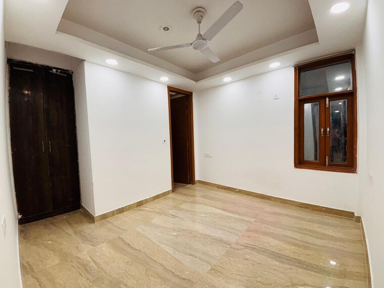 Room, saket 2.5 Bedroom 900 Sq.Ft. Builder Floor In Saket Delhi 9383292