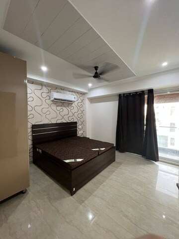 2 BHK Apartment For Rent in Saket