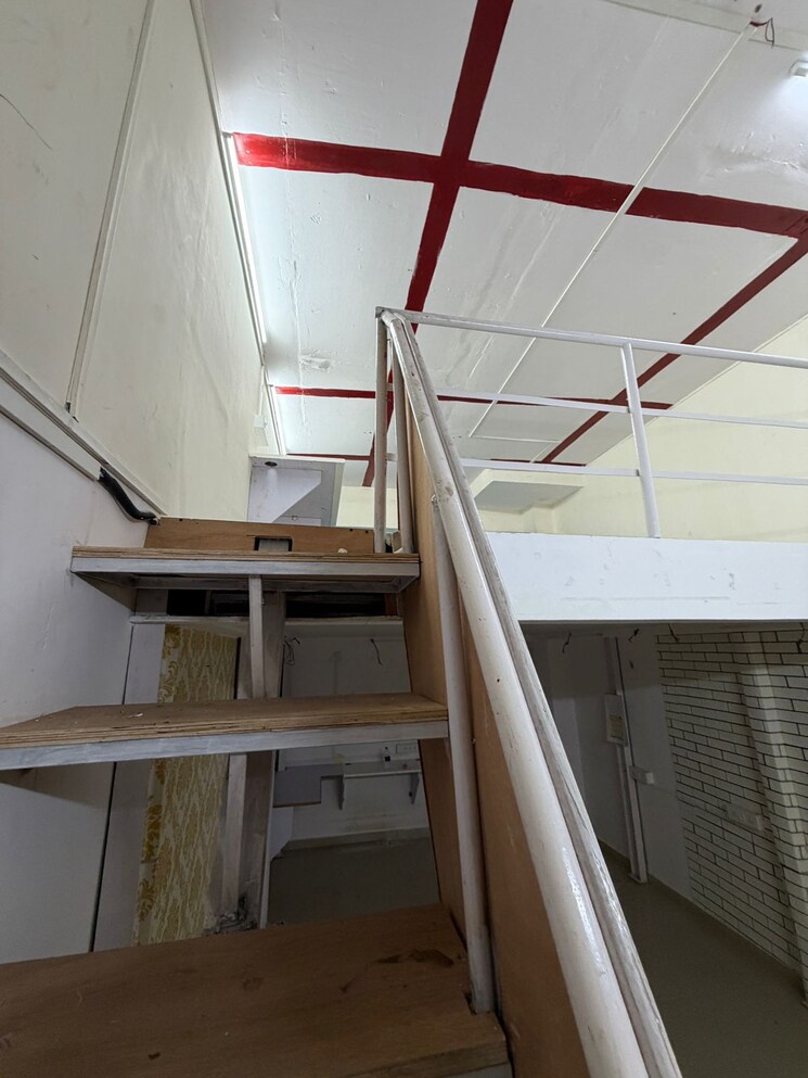 Other, rustomjee-eaze-zone-mall Commercial Office Space 212 Sq.Ft. In Malad West Mumbai 9383273