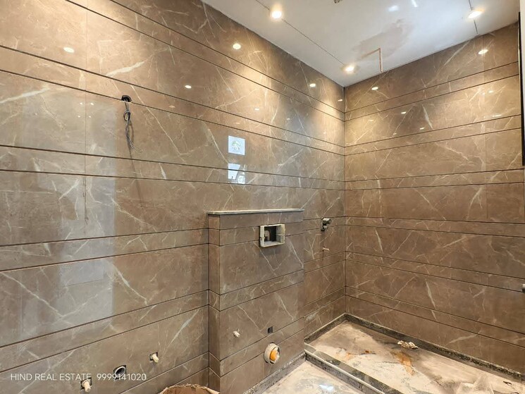 Bathroom, soami nagar 4 Bedroom 450 Sq.Ft. Builder Floor In Soami Nagar Delhi 9383308