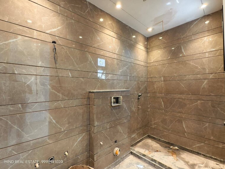Bathroom, soami nagar 4 Bedroom 450 Sq.Ft. Builder Floor In Soami Nagar Delhi 9383308