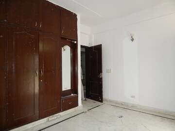 Room in 2 BHK Builder Floor at Malviya Nagar – for Sale