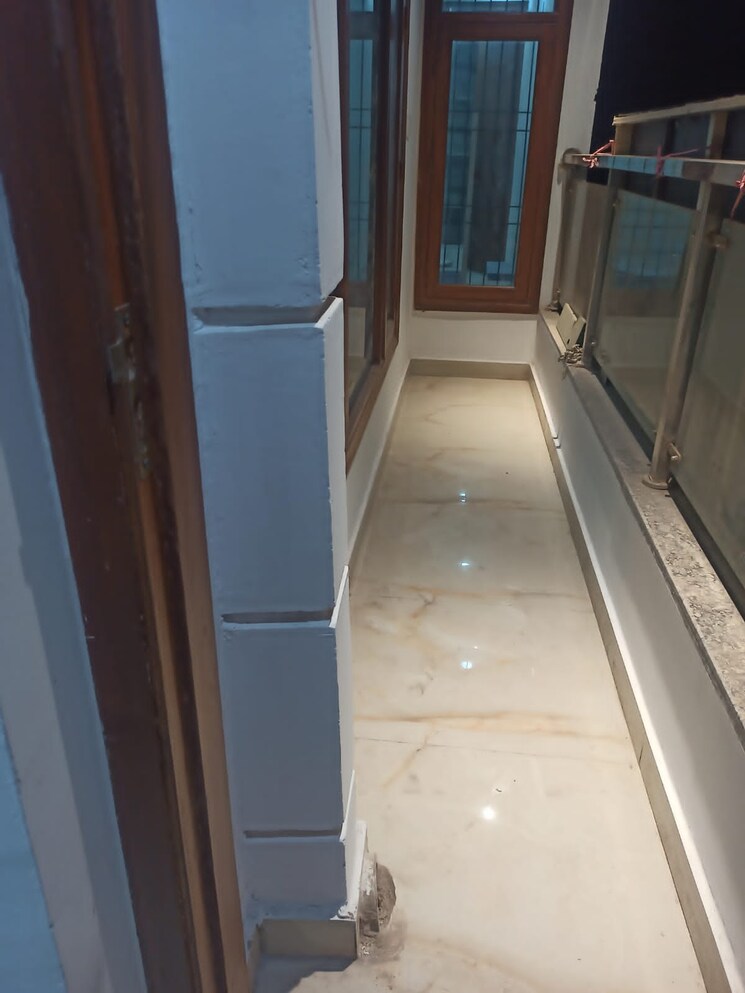 Balcony, chattarpur 3 Bedroom 1200 Sq.Ft. Builder Floor In Chattarpur Delhi 9383331