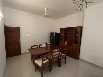 Living Room in 4 BHK Builder Floor at Sector 21 – for Rent