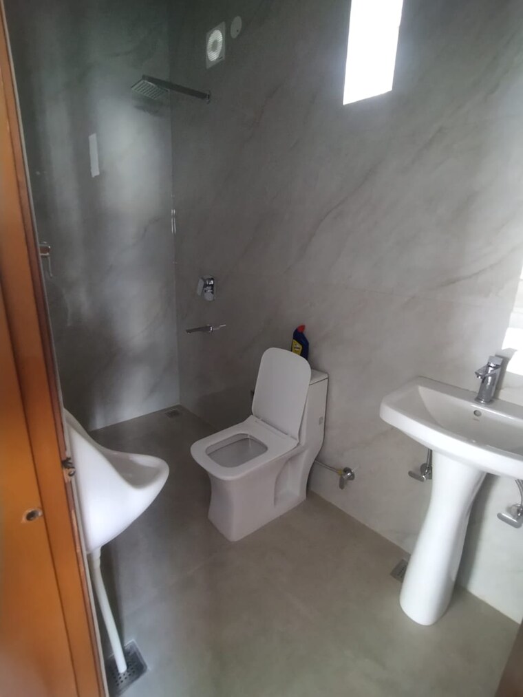 Bathroom, sector 21 4 Bedroom 4000 Sq.Ft. Builder Floor In Sector 21 Chandigarh 9383336