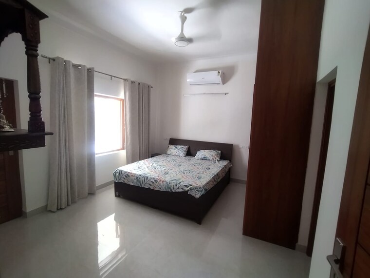 Bedroom, sector 21 4 Bedroom 4000 Sq.Ft. Builder Floor In Sector 21 Chandigarh 9383336