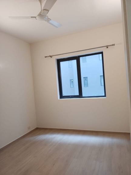3 BHK + Servant Room Apartment For Rent in Ireo Skyon
