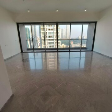 Room in 4 BHK Apartment at Prestige Jasdan Classic, Mahalaxmi – for Sale