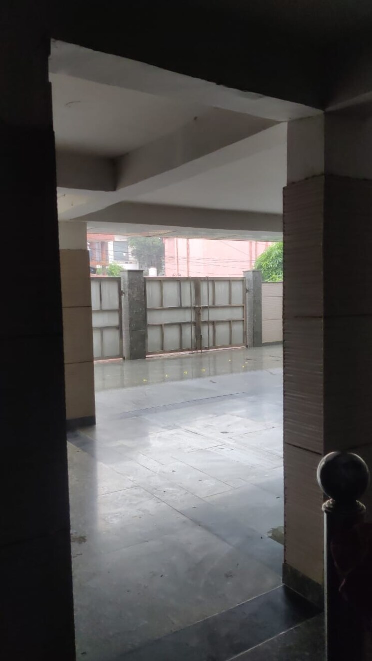 Room, krishna-palace-faridabad 3 Bedroom 2250 Sq.Ft. Builder Floor In Sector 15a Faridabad 9383419