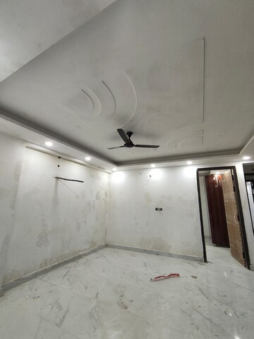 Bedroom in 3 BHK Builder Floor at Chattarpur – for Sale