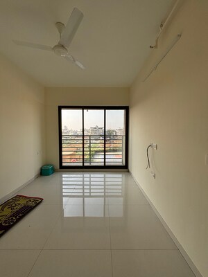 Room in 1 BHK Apartment at Sunraj Solitaire, Dombivli East – for Rent
