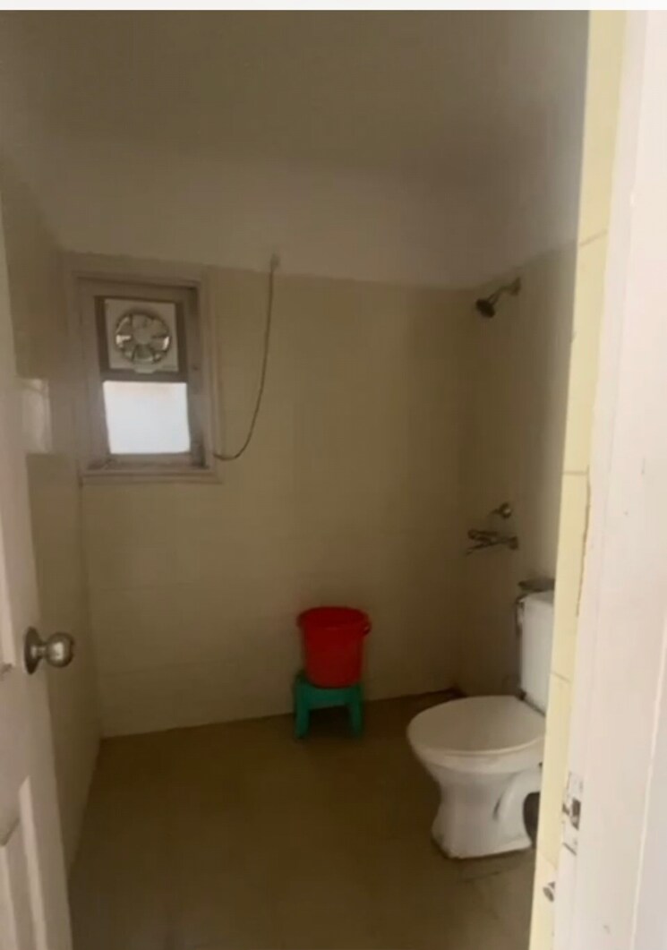 Bathroom, rps-palms 4 Bedroom 1900 Sq.Ft. Builder Floor In Sector 88 Faridabad 9383578